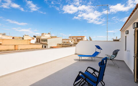 Sole Mare Sicilia: Floor, Apartment, Balcony, Daylighting, Hotel, Tile
