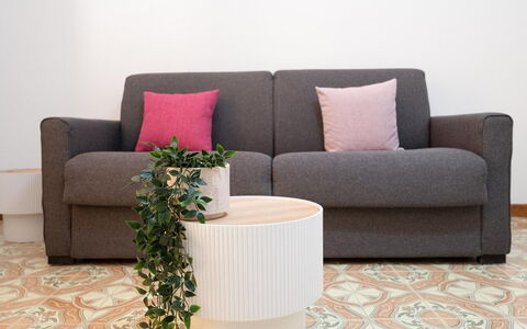 Sole Mare Sicilia: Furniture, Couch, Living Room, Interior Design, Cushion, Throw Pillow, Comfort, Floor, Pillow
