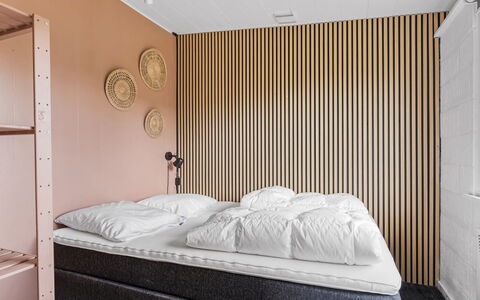Solvey - 700M from the Sea: Wall, Interior Design, Bedroom, Bed, Floor, Bed Sheet, Flooring, Bedding, Ceiling, Furniture
