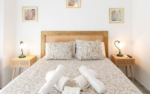 La Mar Serena: Bed, Furniture, Bedding, Bedroom, Interior Design, Bed Sheet, Wall, Floor, Wood, Flooring