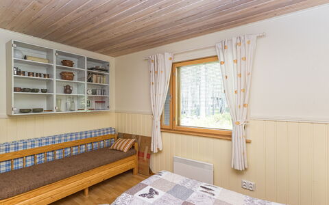 Hakojärventie 3B: Furniture, Interior Design, Wood, Bed, Bedroom, Floor, Flooring, Ceiling, Room, Home