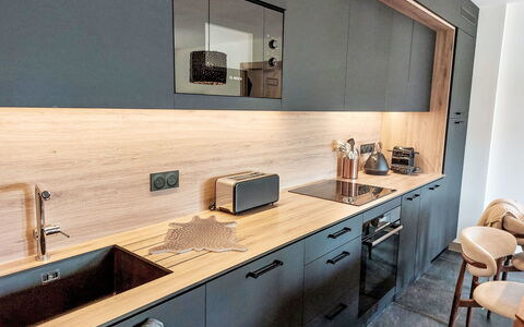 Le Caprice Blanc: Countertop, Kitchen, Interior Design, Flooring, Cabinetry, Wood, Furniture, Floor, Tap, Sink