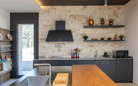San Giuseppe: Kitchen, Countertop, Interior Design, Flooring, Furniture, Wood, Kitchen Appliance, Light Fixture, Cabinetry, Lighting