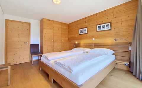 Les Rahâs A5: Interior Design, Wood, Flooring, Floor, Ceiling, Furniture, Room, Bed, Wood Flooring, Bedroom
