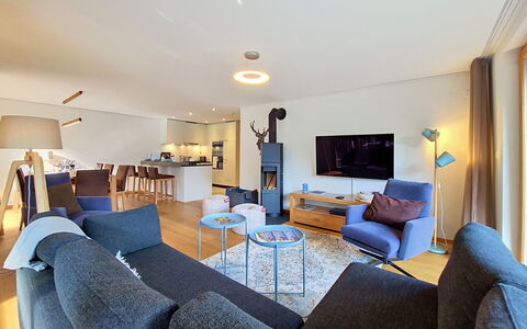 Les Rahâs A5: Interior Design, Furniture, Flooring, Floor, Ceiling, Couch, Living Room, Room, Lighting, Table