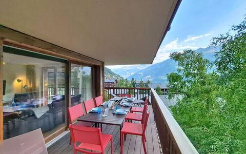 Les Rahâs A5: Balcony, Eco Hotel, Chair, Porch, Valley, Wood Stain, Mountain Village, Houseplant, Resort