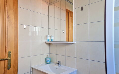 Marija: Wall, Plumbing Fixture, Flooring, Wood, Bathroom Sink, Interior Design, Floor, Sink, Bathroom, Tap