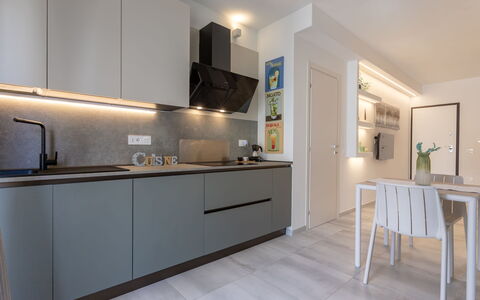 Perla Blu: Kitchen, Countertop, Interior Design, Kitchen Appliance, Major Appliance, Cabinetry, Flooring, Furniture, Ceiling, Floor