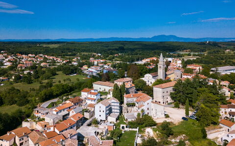 Eroa: Daytime, Residential Area, Bird'S-Eye View, Neighbourhood, Landscape, Roof, Home, House, Suburb, Urban Design