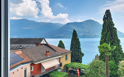 Casa Sole sul Lago: Furniture, Interior Design, Chair, Flooring, Table, Resort, Floor, Ceiling, Room, Eco Hotel