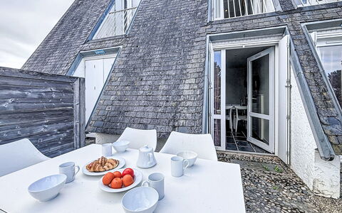 Sud Océan: Furniture, Interior Design, Chair, Flooring, Table, Resort, Floor, Ceiling, Room, Eco Hotel