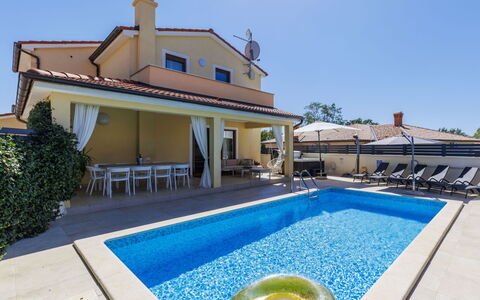 Matis: Furniture, Interior Design, Chair, Flooring, Table, Resort, Floor, Ceiling, Room, Eco Hotel