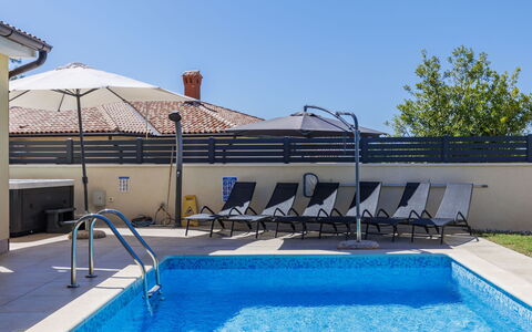 Matis: Furniture, Interior Design, Chair, Flooring, Table, Resort, Floor, Ceiling, Room, Eco Hotel