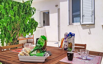 Dina Home