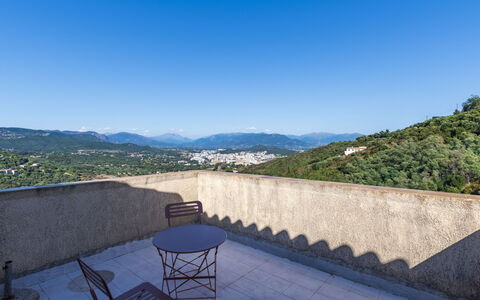 Villa Salario: Mountainous Landforms, Hill, Mountain, Hill Station, Mountain Range, Ridge, Mountain Village, Massif, Mount Scenery, Balcony