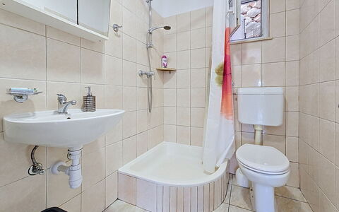 Marina Sevid 106: Bathroom, Plumbing Fixture, Toilet, Toilet Seat, Flooring, Floor, Interior Design, Bathroom Sink, Sink, Plumbing