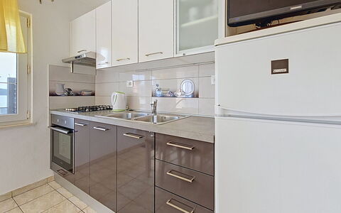 Marina Sevid 106: Kitchen Appliance, Kitchen, Countertop, Major Appliance, Cabinetry, Flooring, Wood, Furniture, Interior Design, Home Appliance