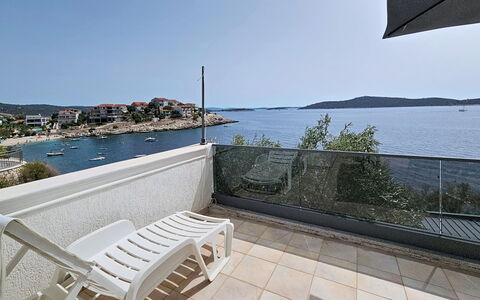 Marina Sevid 106: Coast, Coastal And Oceanic Landforms, Sea, Shore, Resort, Bay, Resort Town, Tropics, Swimming Pool