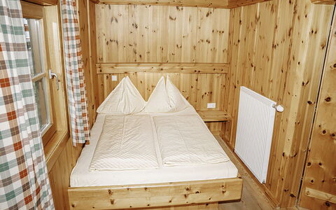 Zirbenhütte: Swimming Pool, Farmhouse, Estate, Villa, Resort, Hacienda, Eco Hotel, Backyard