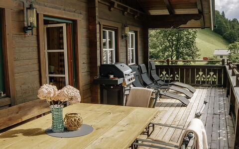 Chalet Amadé: Swimming Pool, Farmhouse, Estate, Villa, Resort, Hacienda, Eco Hotel, Backyard