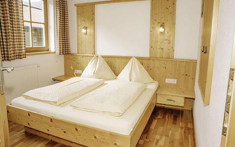 Chalet Amadé: Swimming Pool, Farmhouse, Estate, Villa, Resort, Hacienda, Eco Hotel, Backyard