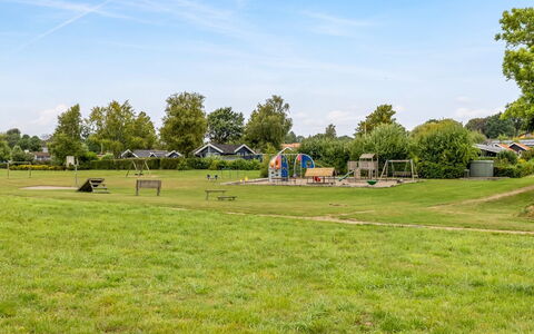 Efrosina - 600M from the Sea: Swimming Pool, Farmhouse, Estate, Villa, Resort, Hacienda, Eco Hotel, Backyard