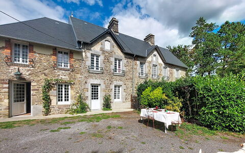 Coin Nature 2: House, Cottage, Estate, Garden, Sash Window, Mansion, Lawn, Villa, Farmhouse, Yard