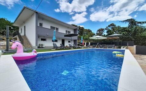Mara: Swimming Pool, Farmhouse, Estate, Villa, Resort, Hacienda, Eco Hotel, Backyard