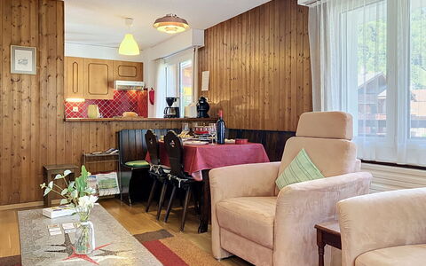 Grand-Pré B: Furniture, Interior Design, Wood, Ceiling, Couch, Flooring, Room, Floor, Living Room, Lighting