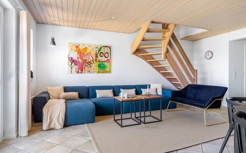 Alli - 100M from the Sea: Furniture, Interior Design, Floor, Flooring, Couch, Wall, Wood Flooring, Living Room, Wood, Room