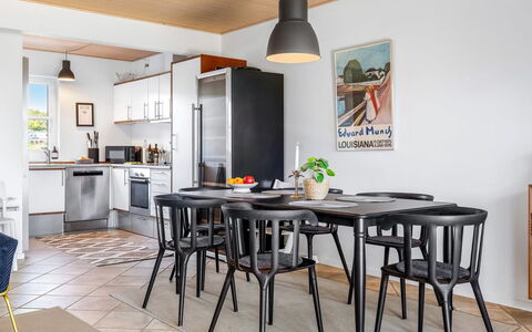 Alli - 100M from the Sea: Furniture, Interior Design, Flooring, Chair, Wood, Table, Kitchen & Dining Room Table, Dining Room, Floor, Ceiling