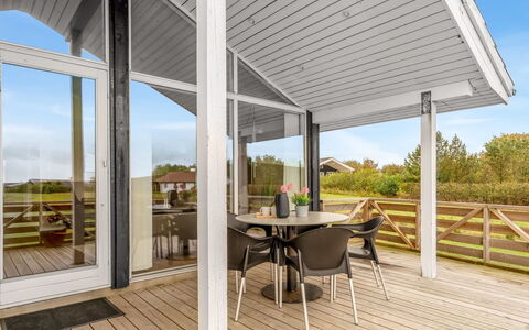 Clarice - 250M to the Fjord: Wood, Porch, Deck, Ceiling, Door, Hardwood, Plank, Wood Flooring, Wood Stain, Cottage