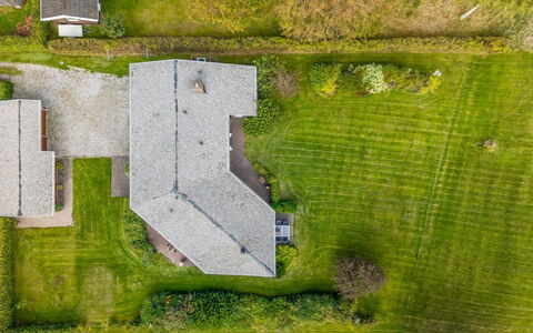 Heilo - from the Sea: Roof, Landscape, House, Land Lot, Home, Plain, Cottage, Estate, Lawn, Garden