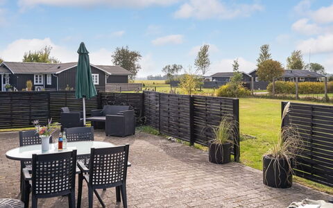 Grith - 740M to the Fjord: Sky, Home, Land Lot, Shade, Garden, Lawn, Cottage, Landscaping, Yard, Siding