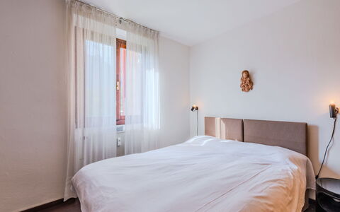 Nido del Brenta: Bed, Interior Design, Bedroom, Furniture, Wall, Wood, Flooring, Bed Sheet, Floor, Bedding