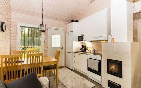 Metsäranta: Roof, House, Residential Area, Home, Estate, Cottage, Design