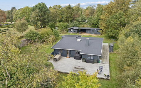 Talvikki - from the Sea: Wood, Cottage, Wood Stain, Hardwood, Log Cabin, Plank, Ceiling, Natural Material, Lumber, Garden Buildings