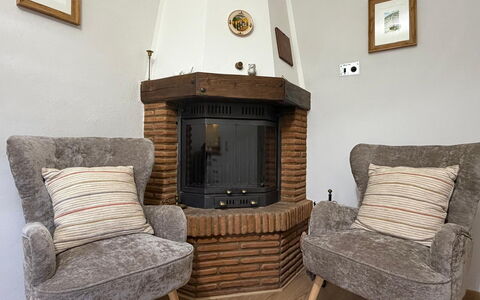 Casa di Mario: Furniture, Interior Design, Wood, Flooring, Floor, Living Room, Room, Lighting, Chair, Home