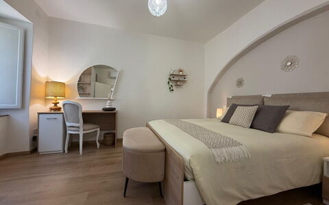 Casa di Mario: Interior Design, Furniture, Bedroom, Bed, Wood, Ceiling, Flooring, Floor, Room, Textile