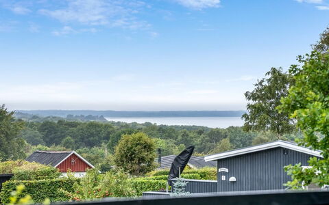 Thorine - 800M from the Sea: Sky, Blue, Cloud, Landscape, Sunlight, Cottage, Cumulus, Suburb, Meteorological Phenomenon, Landscaping