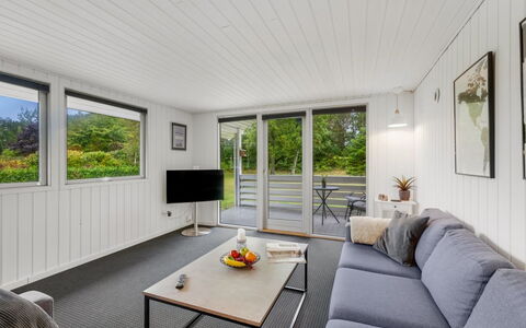 Hubert - 450M to the Fjord: Wood, Flooring, Ceiling, Interior Design, Floor, Hardwood, Couch, Living Room, Wood Flooring, Plank