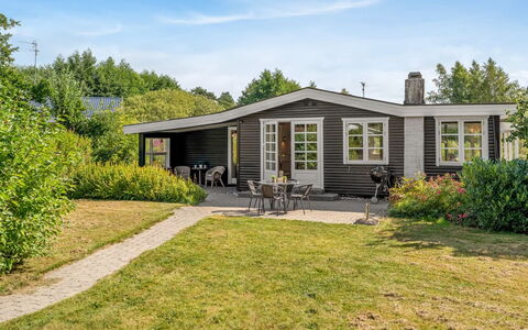 Roar - 7.5Km from the Sea: Home, House, Cottage, Groundcover, Door, Estate, Garden, Farmhouse, Lawn, Landscaping