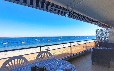 Les Caravelles: Resort, Swimming Pool, Shade, Eco Hotel, Leisure, Hotel, Seaside Resort, Resort Town, Balcony