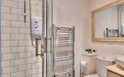 Chester House: Plumbing Fixture, Interior Design, Flooring, Bathroom, Floor, Plumbing, Tap, Mirror, Sink, Room