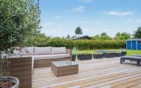 Trineke - 400M from the Sea: Wood, Furniture, Apartment, Room, Ceiling, Wood Stain, Chair, Hardwood, Varnish, Lumber