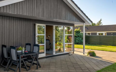 Fabian - 300M from the Sea: Wood, Furniture, Apartment, Room, Ceiling, Wood Stain, Chair, Hardwood, Varnish, Lumber