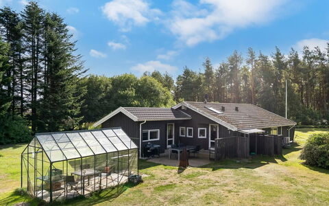 Fritzy - 1.5Km from the Sea: Roof, House, Land Lot, Rural Area, Cottage, Home, Garden, Garden Buildings, Estate