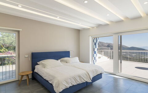 Capri: Furniture, Interior Design, Wall, Bed, Floor, Ceiling, Flooring, Wood, Bedroom, Apartment