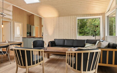 Zelma - 1.5Km from the Sea: Interior Design, Flooring, Wood, Furniture, Floor, Wood Flooring, Ceiling, Home, Hardwood, Living Room