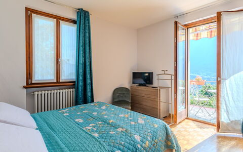Al Roccolo: Interior Design, Bed, Bedroom, Wall, Furniture, Flooring, Floor, Bed Sheet, Room, Wood
